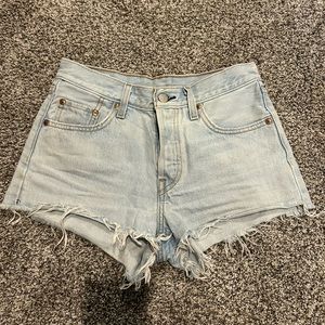 Levi 501 Jean shorts size 26
